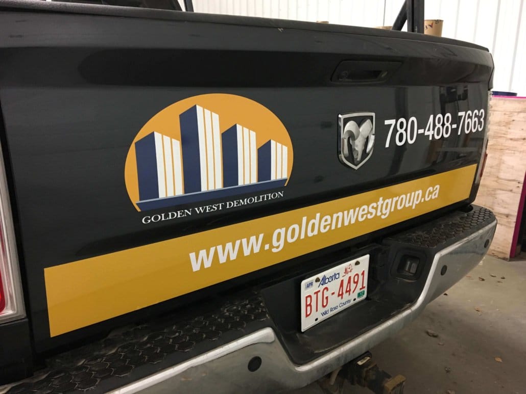 Vehicle Decals & Wraps - Arttec Signs | Canada's Signage Experts
